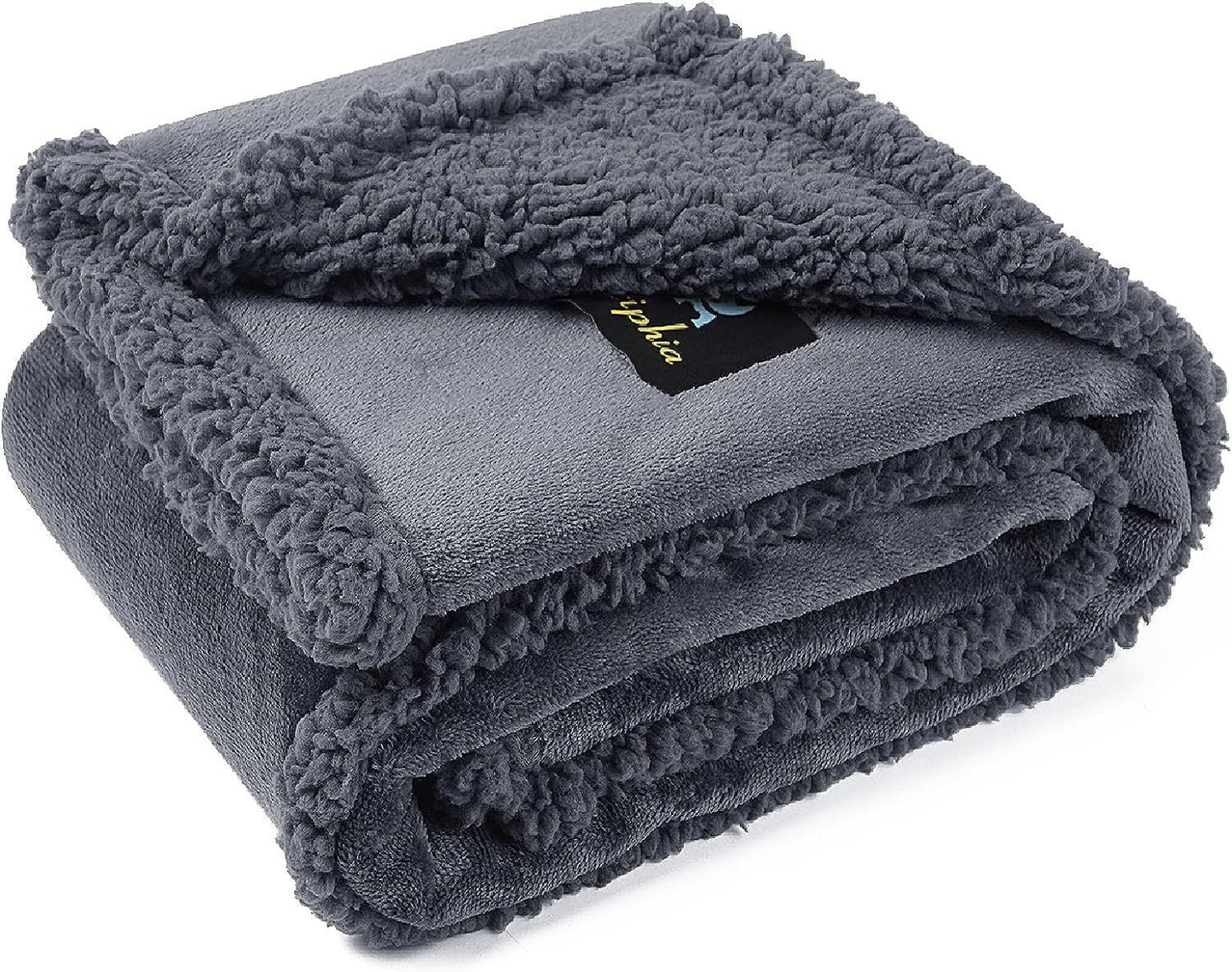 Lamb Wool Pet Blanket - Ultra - Soft Warm Throw for Dogs - Freddie & Wilson