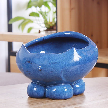 Decorative Cat Water Fountain - Resin Pet Water Feeder with Flowing Design - Freddie & Wilson