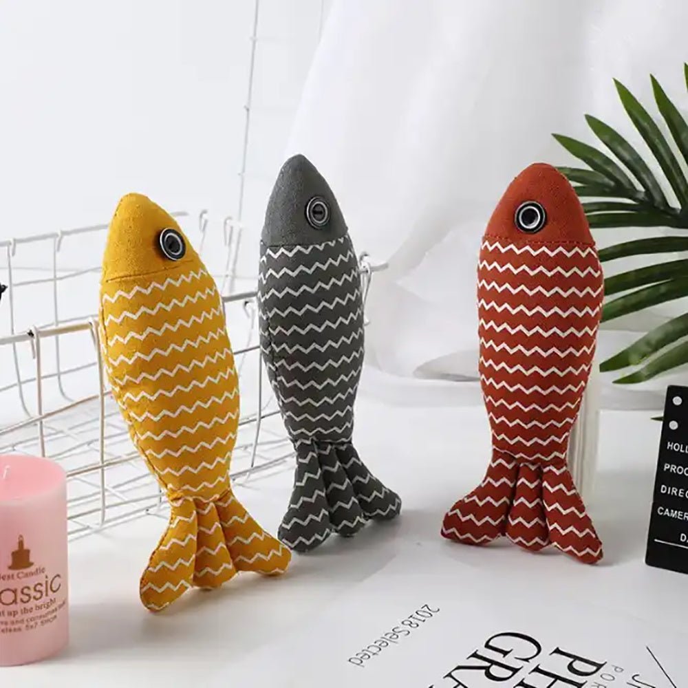 Catnip Fish Kicker Toy - Interactive Plush Cat Toy with Crinkle Sound - Freddie & Wilson